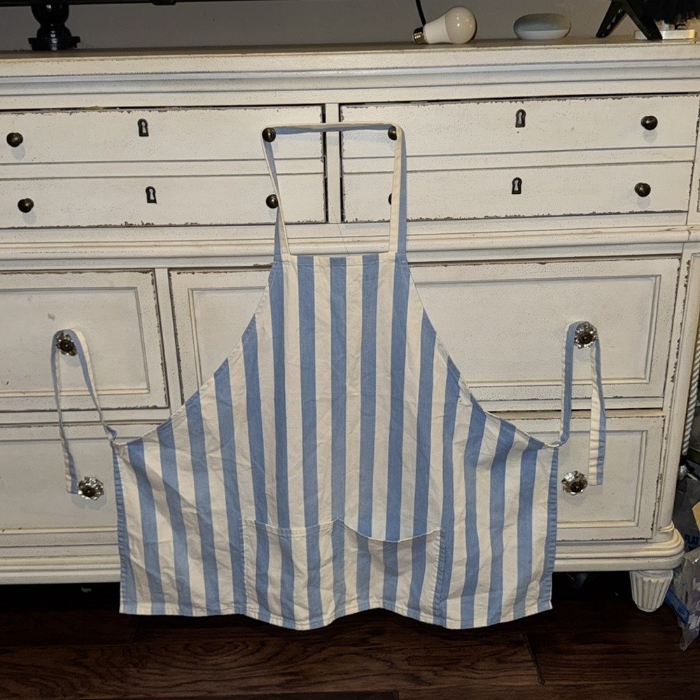 Blue & white Apron vertical striped apron two front pockets tie back one size - Picture 12 of 12